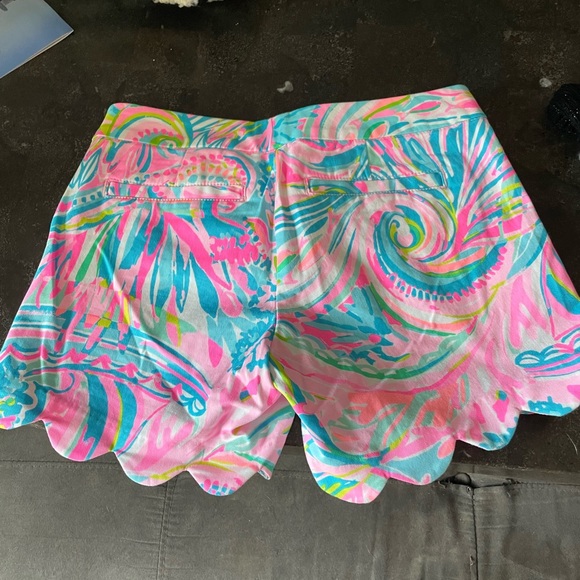 Lily Pulitzer shorts size 00 - Picture 2 of 3